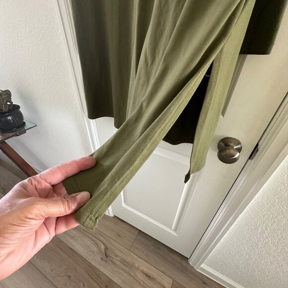 Olive Green V-Neck T-Shirt & Shorts Set XL 95% Polyester 5% Spandex Lightweight - Picture 5 of 6